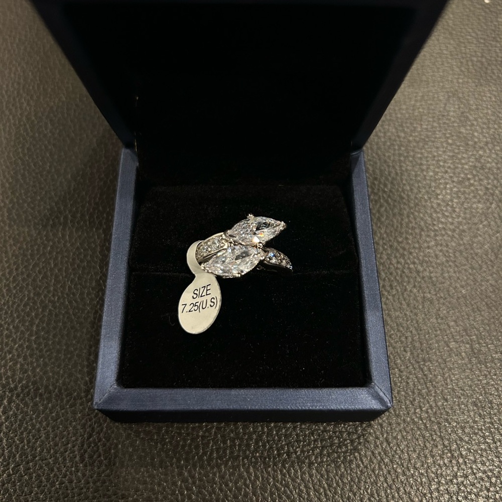ITALO Art Deco Twin Marquise Engagement Ring